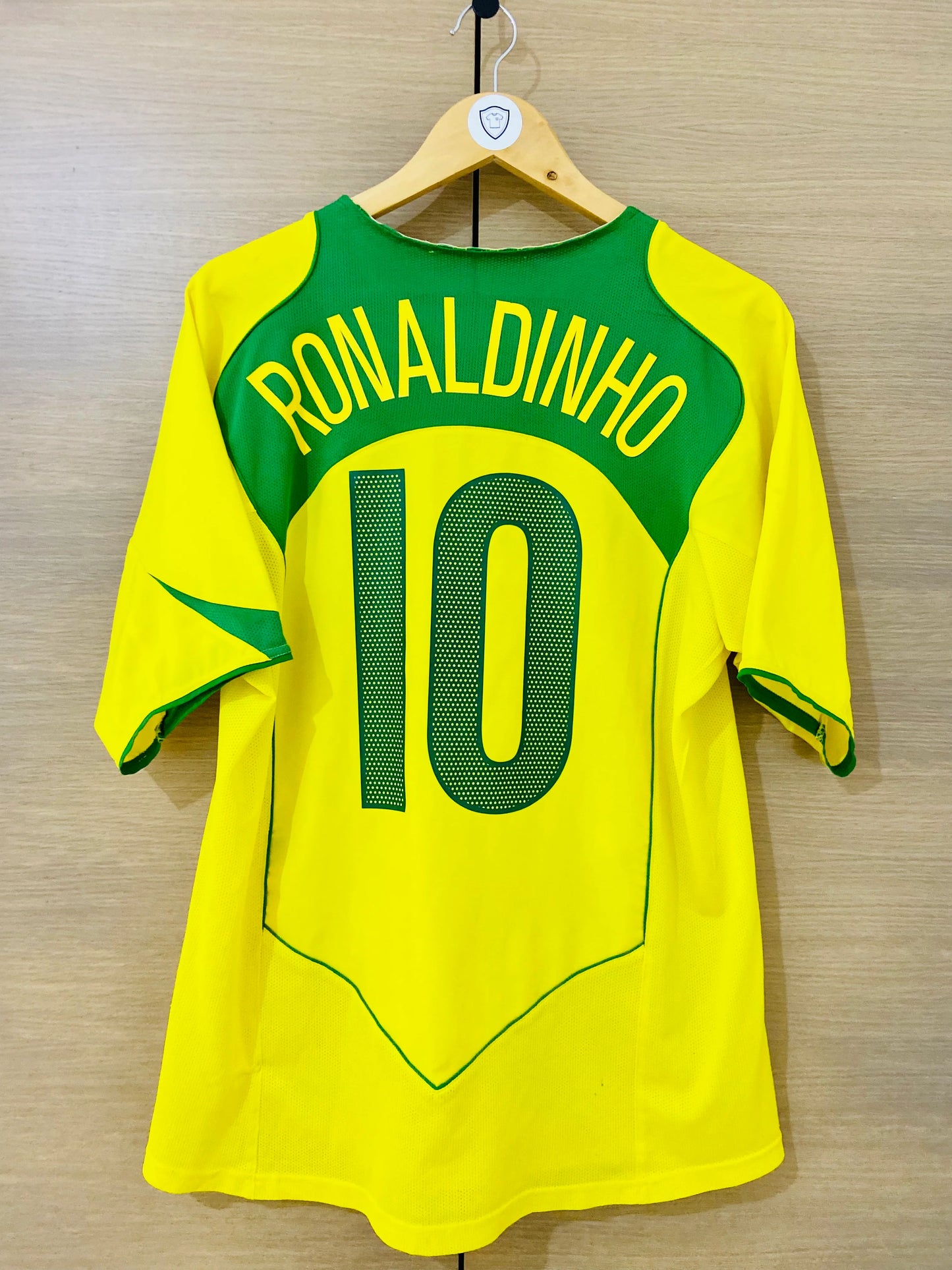 Brazil 2004 T90 - Ronaldinho 10