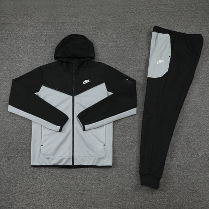 Nike Tech Fleece - Black/Grey