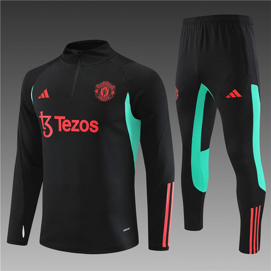 Manchester Utd Tracksuit (black) - Kids