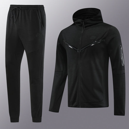 Nike Tech Fleece - Black