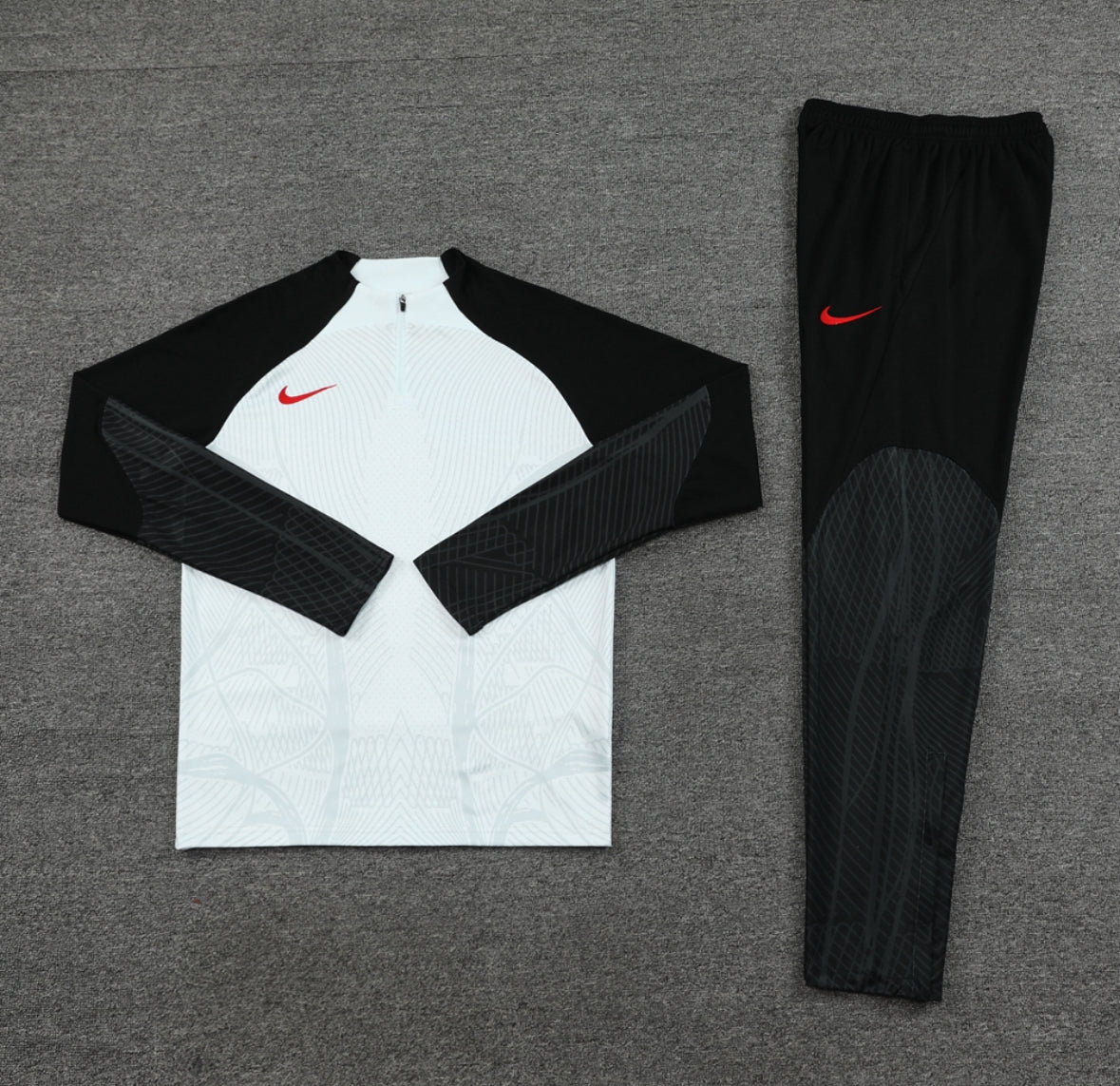 Nike Dri-Fit - White/black